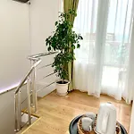 Penthouse Panorama Sea View Apt. דירה פומורי