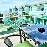 Penthouse Panorama Sea View Apt. דירה *