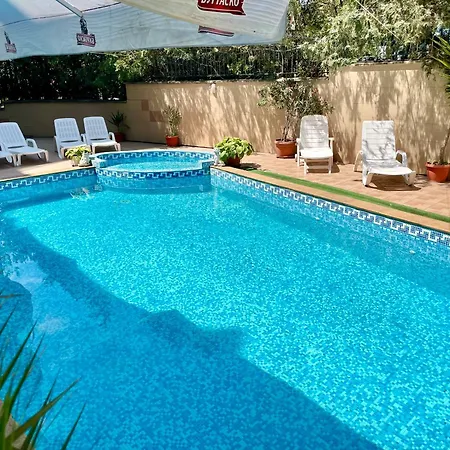 Penthouse Panorama Sea View Apt. דירה פומורי