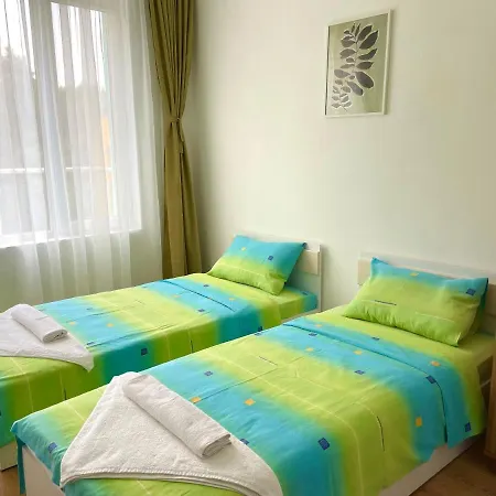 Penthouse Panorama Sea View Apt. 帕莫瑞