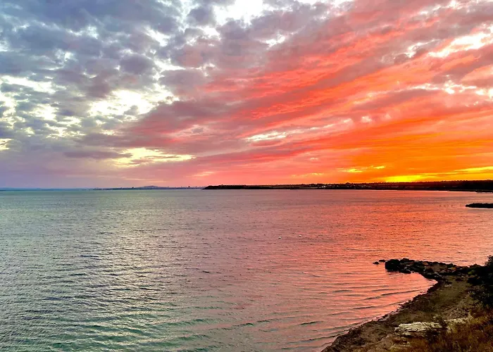 Апартамент Penthouse Panorama Sea View Apt. *